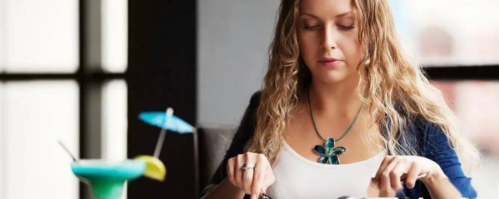 
@女人 这几种饮食恶习会让你老得更快 赶快改掉！：IM电竞(图6)